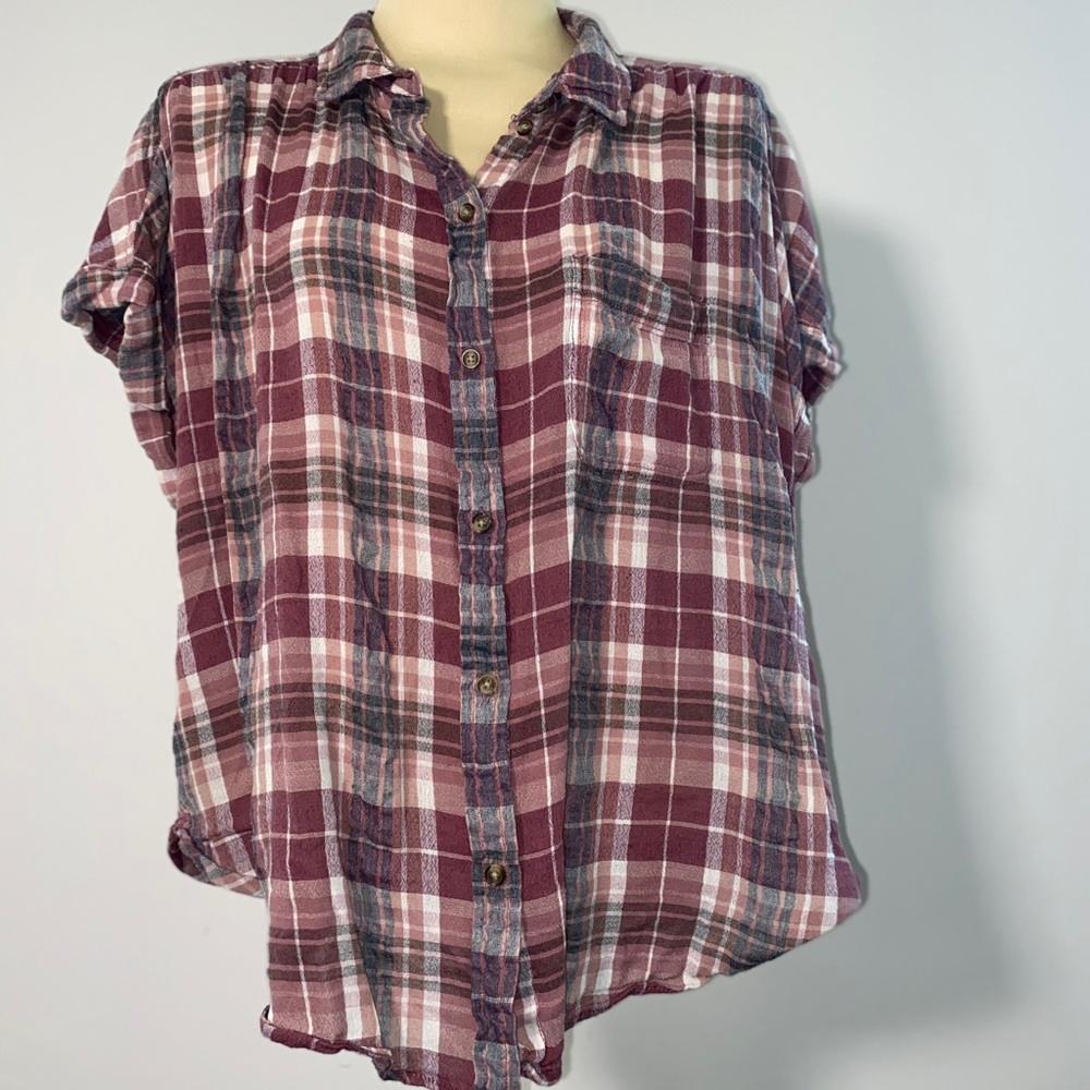 American Eagle Plaid Button Up